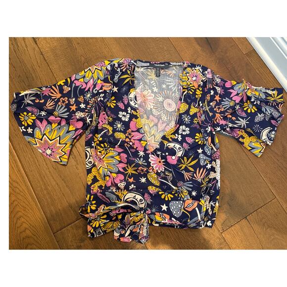 ModCloth Floral Bell Floral Sleeve Surplice Tie Blouse Purple Blue Women Small - Picture 2 of 8